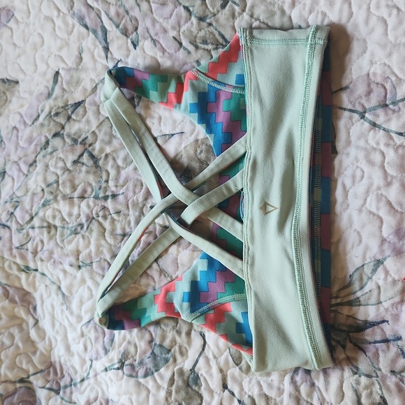 Ivivva sports bra - Picture 3 of 4